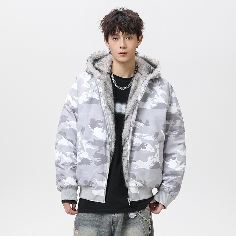 Мъжко камуфлажно яке с качулка, цип и дебела полиестерна изолация