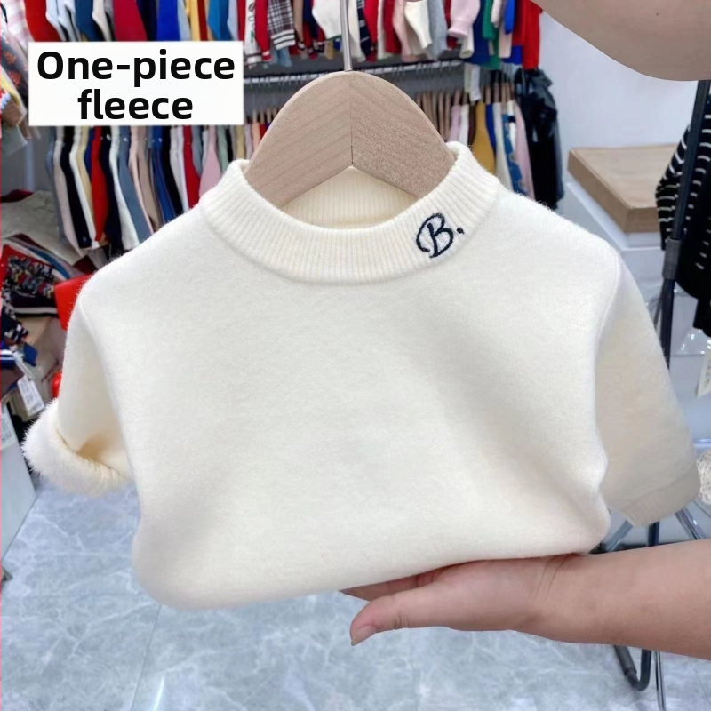 Detský pletený sveter z zajacej srsti 90–95%, polyester, hrubý materiál, okrúhly výstrih, dlhé rukávy