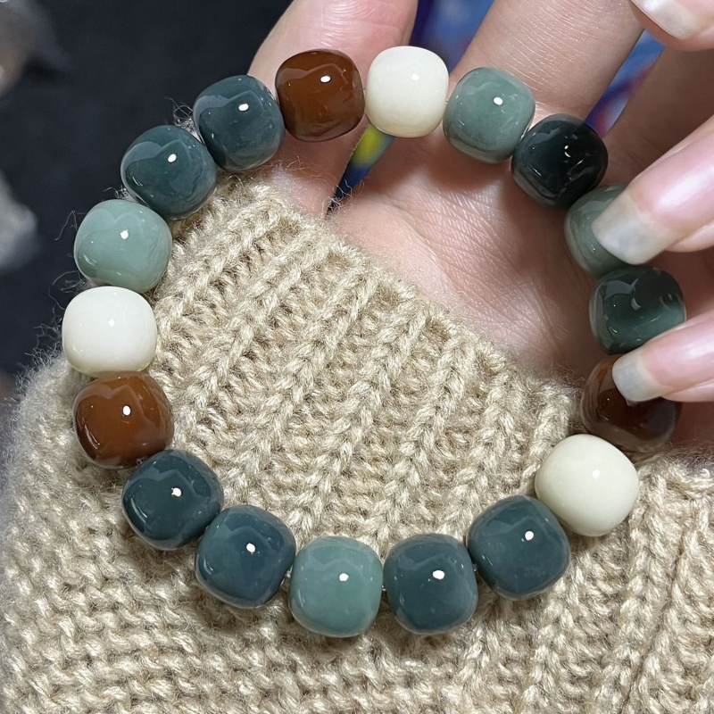 Imádsághoz készült Bodhi magos gyöngyök — Qing niantang márka; anyag: Bodhi mag; készítés: Egyéb; megjelenés: 2022 tél.