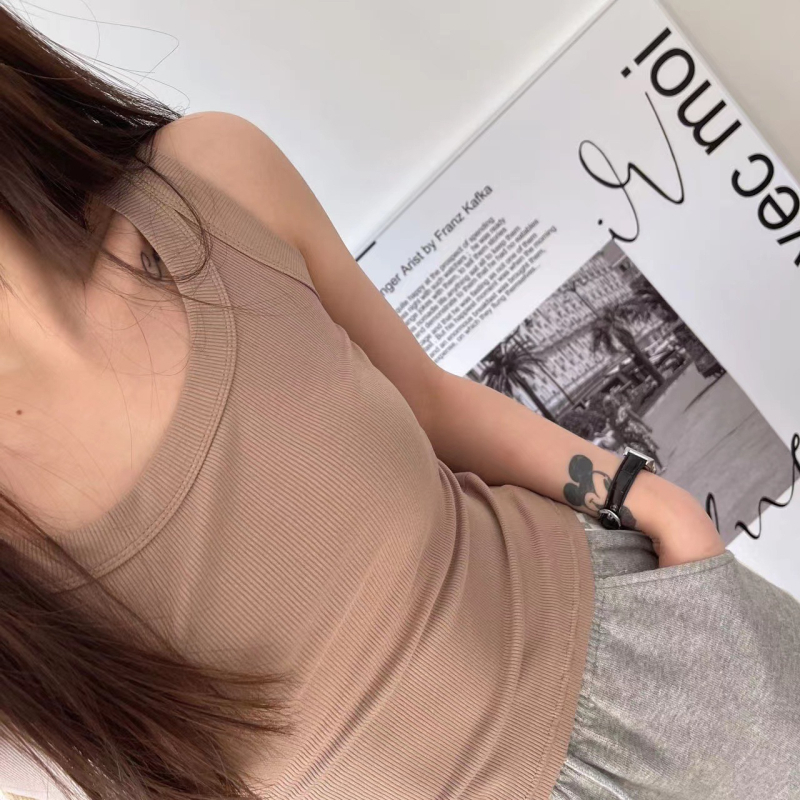 I-oblik potkošulja od rastezljivog pamuka, okrugli izrez, 90–95% pamuk, gustoća tkanine 251–300 g/m2, za ljeto i proljeće