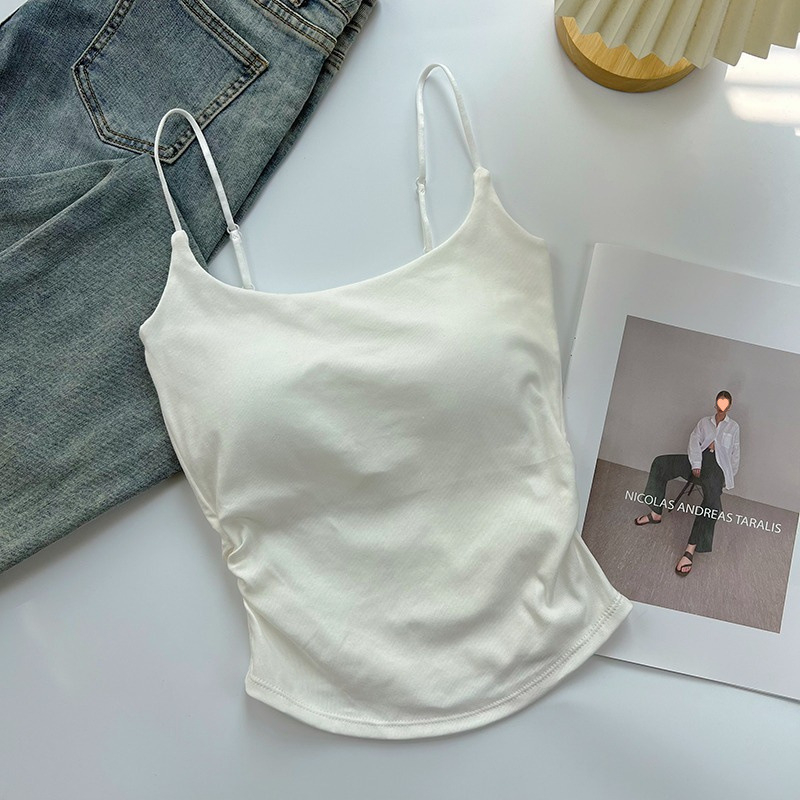 Pamut Spagetti pántos top beépített melltartó betéttel, rétegezéshez vagy önálló viseléshez, vékony anyag 101–120 g/m², kerek nyak