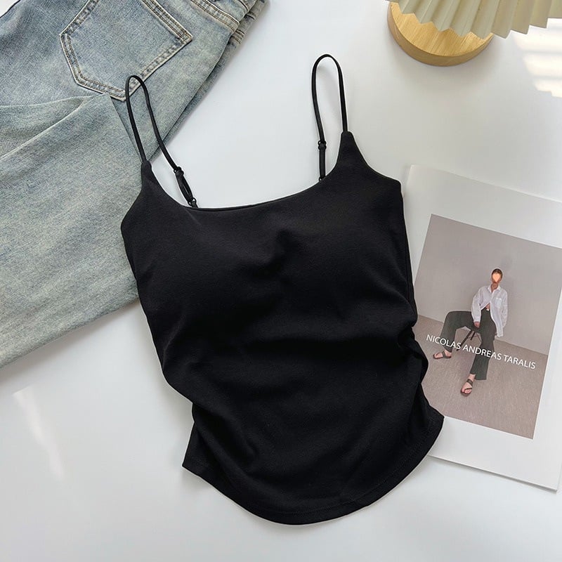 Pamut Spagetti pántos top beépített melltartó betéttel, rétegezéshez vagy önálló viseléshez, vékony anyag 101–120 g/m², kerek nyak