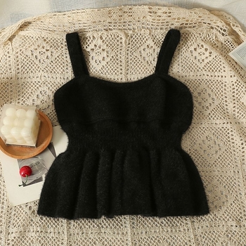 Uski pleteni topić s dvostrukim naramenicama, Vinylon materijal, jedne boje, kratka duljina, jesen 2025