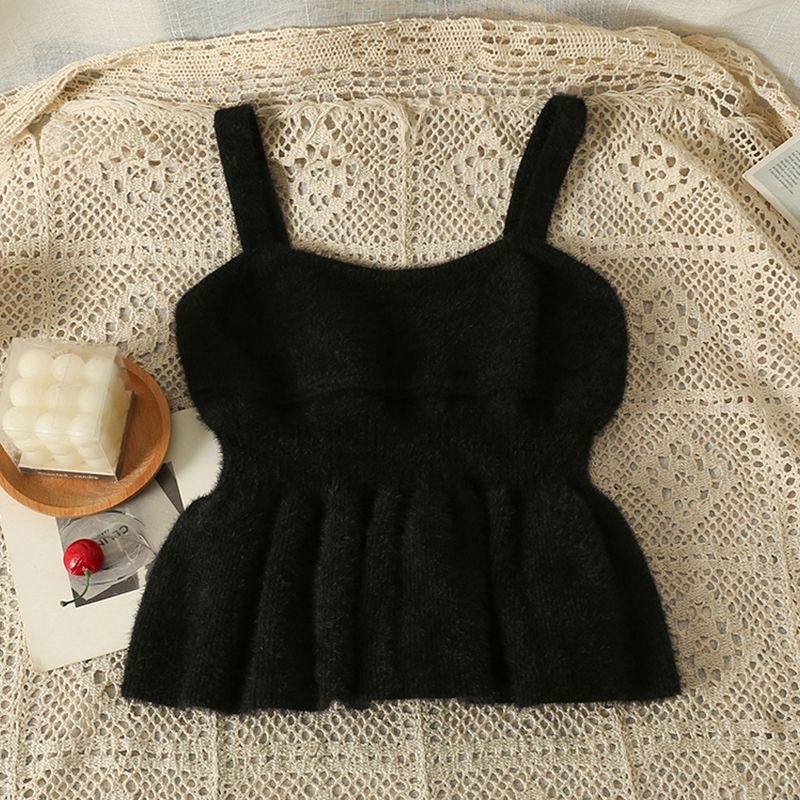 Uski pleteni topić s dvostrukim naramenicama, Vinylon materijal, jedne boje, kratka duljina, jesen 2025