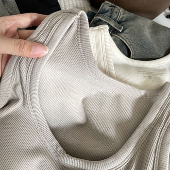 Vesta sa širokim ramenima, kaiš za prsa i napunjene košarice, uski unutarnji top, korejski stil, gusta viskozna tkanina 251–300 g/m²