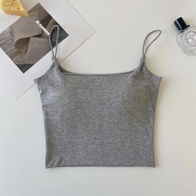 Pamuk cami top bez šavova – jednostavan dizajn, četvrtasti ovratnik, sadržaj pamuka 90–95%, srednja gramatura