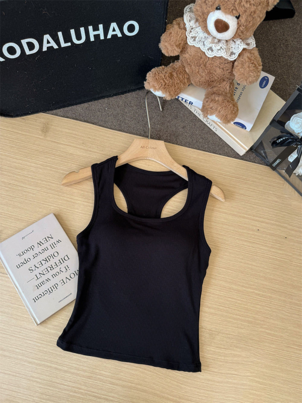 Ženski pamučni camisole top s Y-ramenima, uski kroj, mikroelastičnost, pull-over stil