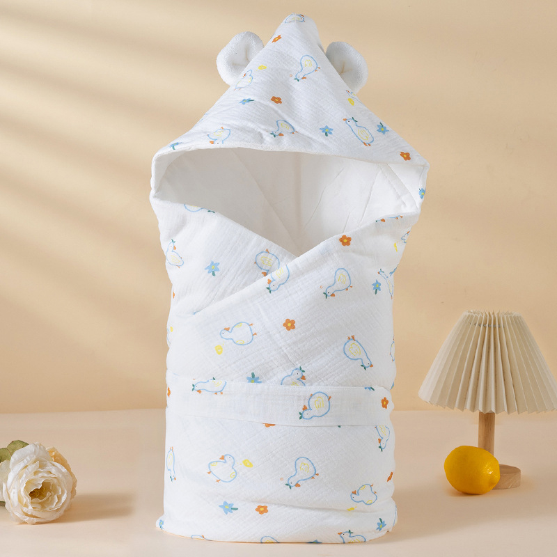 Kisbabák kapucnival takarója, 100% pamut, antibakteriális 7A, állat- és rajzfilmsz mintázat, újszülötteknek