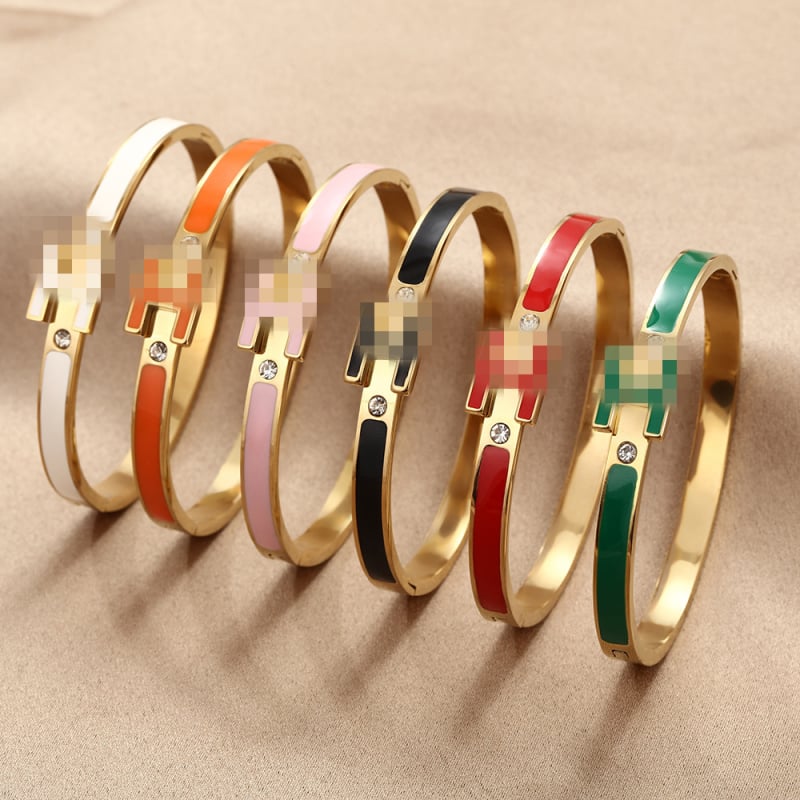 Brățară email cu litera H pentru femei, din oțel inoxidabil, închidere cu cataramă, electroplacare, 19 g, brand Nothing, stil urban modern (Material: oțel inoxidabil; Procesare: electroplacare; Greutate: 19 g; Brand: Nothing)