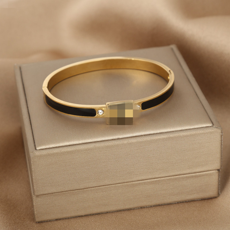 Brățară email cu litera H pentru femei, din oțel inoxidabil, închidere cu cataramă, electroplacare, 19 g, brand Nothing, stil urban modern (Material: oțel inoxidabil; Procesare: electroplacare; Greutate: 19 g; Brand: Nothing)