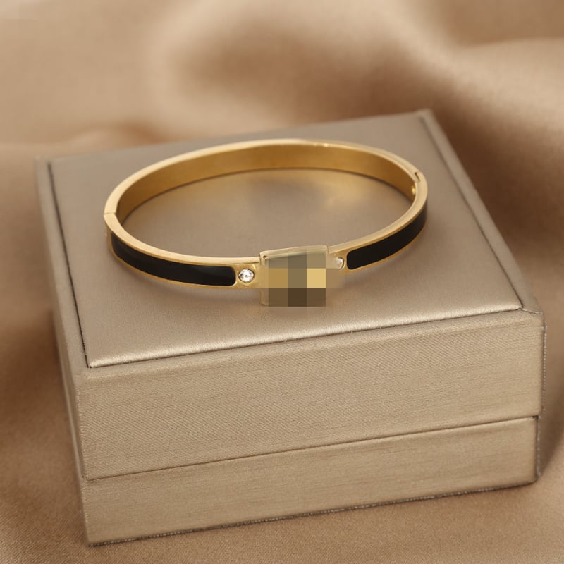 Brățară email cu litera H pentru femei, din oțel inoxidabil, închidere cu cataramă, electroplacare, 19 g, brand Nothing, stil urban modern (Material: oțel inoxidabil; Procesare: electroplacare; Greutate: 19 g; Brand: Nothing)