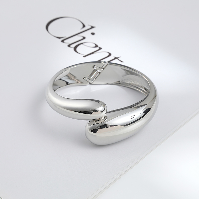 Narukvica od cinkovog legura s elektroplatiranjem, originalni dizajn, neravnomjerna asimetrija, 65 g