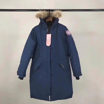 Дамско пухено яке с изолация от бял патицов пух, кашмир 76–80%, дебело, със яка от косъм на енот, средна дължина