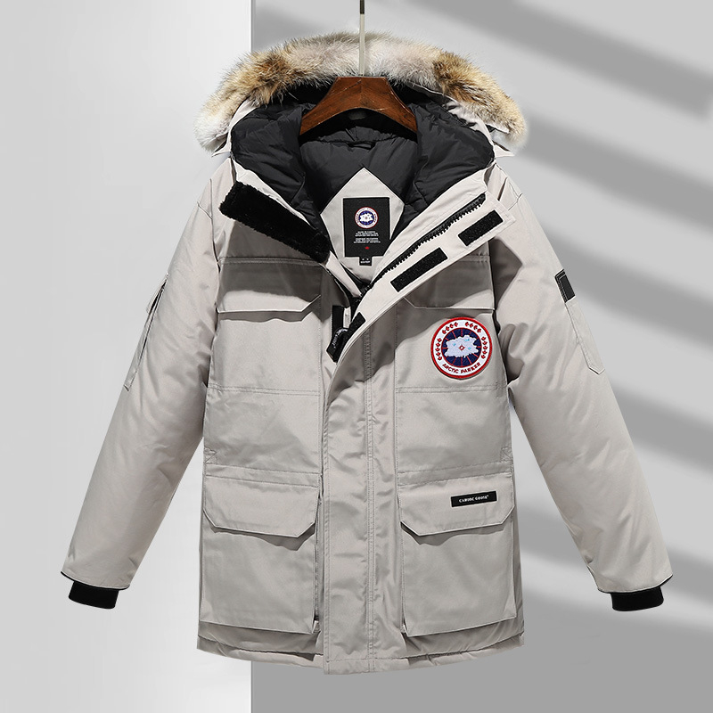 Női tollkabát, töltelék kacsa tollal, tolltartalom 81–85%, vastag belső pamut-gyapjú szövet, egyenes szabás