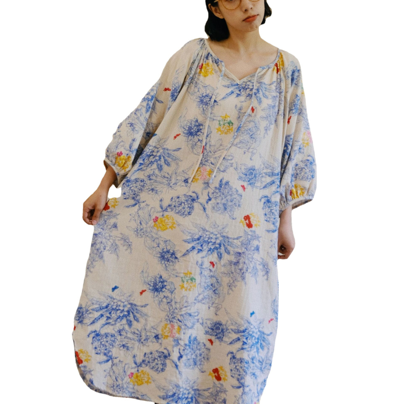 Νυχτικό μακρύ σε γαλλικό στυλ, από 100% βαμβάκι με διπλή γάζα, χωρίς γιακά, μανίκια 3/4, άνετο για καλοκαίρι-άνοιξη, μπορεί να φορεθεί και εξωτερικά