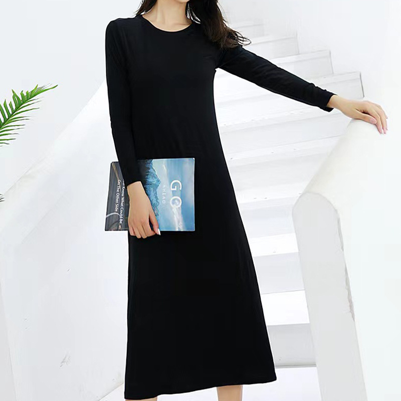 Νυχτικό Modal με μακριά μανίκια και ενσωματωμένες επενδύσεις στήθους – οικιακή ενδυμασία, άνετη γραμμή, λαιμόκοψη σε στρογγυλό κόψιμο, 90–95% Modal