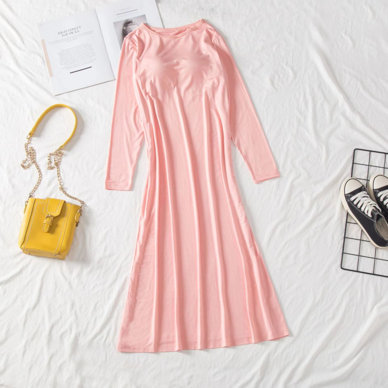 Νυχτικό Modal με μακριά μανίκια και ενσωματωμένες επενδύσεις στήθους – οικιακή ενδυμασία, άνετη γραμμή, λαιμόκοψη σε στρογγυλό κόψιμο, 90–95% Modal