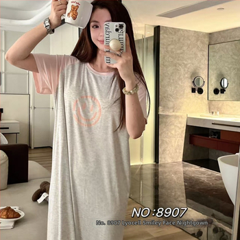 Νυχτικό Lyocell με σχέδιο γλυκού χαμόγελου σε αντίθεση, μήκος μέχρι το γόνατο, ενσωματωμένες επενδύσεις για το στήθος, 3/4 μανίκια