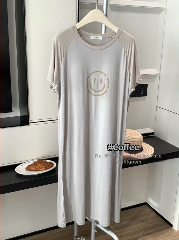 Νυχτικό Lyocell με σχέδιο γλυκού χαμόγελου σε αντίθεση, μήκος μέχρι το γόνατο, ενσωματωμένες επενδύσεις για το στήθος, 3/4 μανίκια