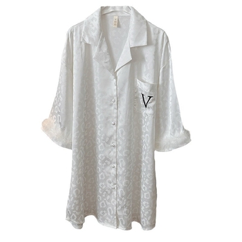 Νυχτικό λεοπάρ από ice silk, με μακριά μανίκια