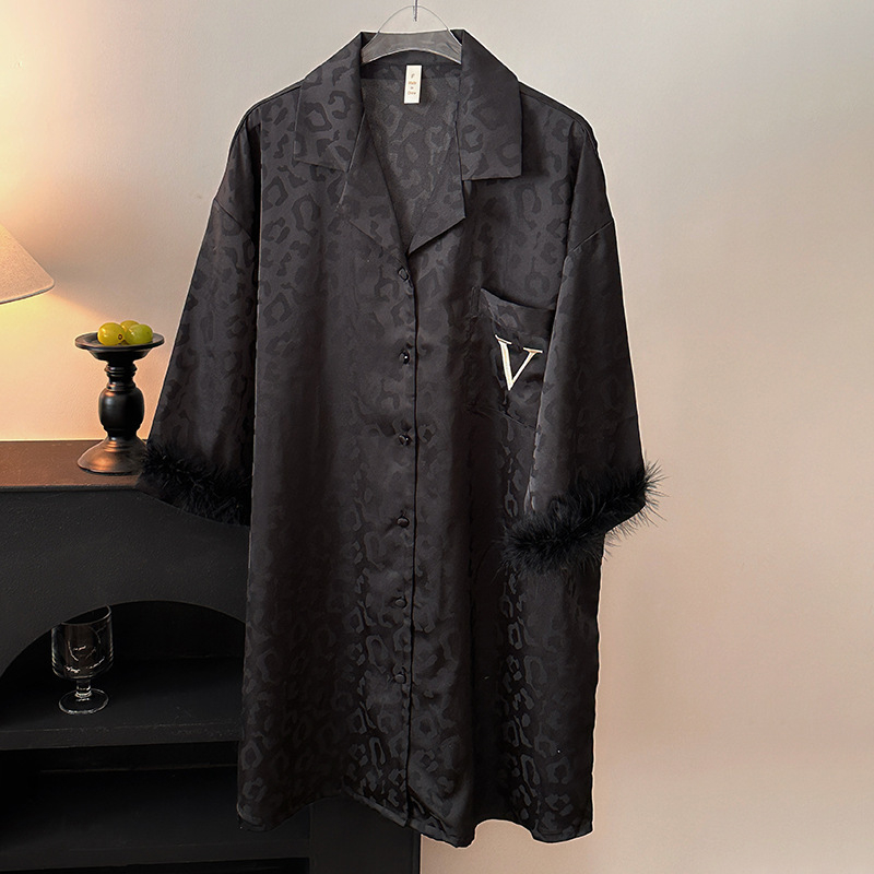 Νυχτικό λεοπάρ από ice silk, με μακριά μανίκια