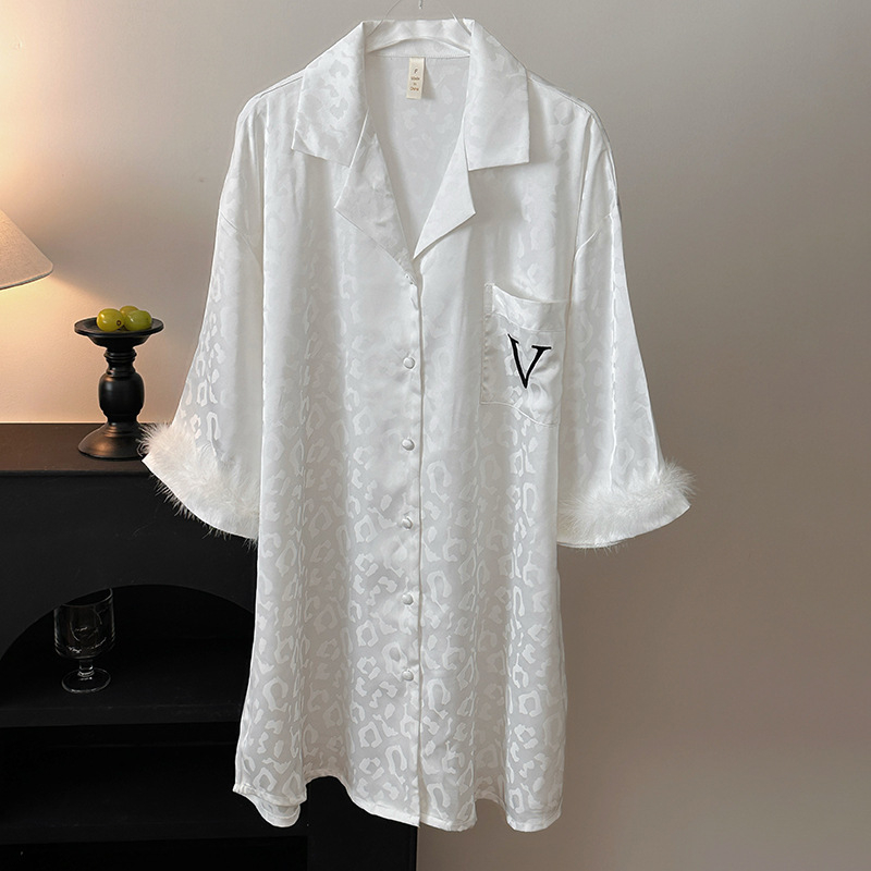 Νυχτικό λεοπάρ από ice silk, με μακριά μανίκια