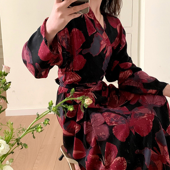 Νυχτικό οικιακής χρήσης από βαμβακο-σίλκο ύφασμα, γλυκό Siames stil, V-λαιμό, μανίκια ¾, μακρύ μέχρι τον αστράγαλο