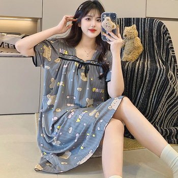 Milk Silk barojošā naktskleita vasarai, pulovera stils, kvadrātveida kakla izgriezums, piecpunktu piedurknes, 95–100% poliesters