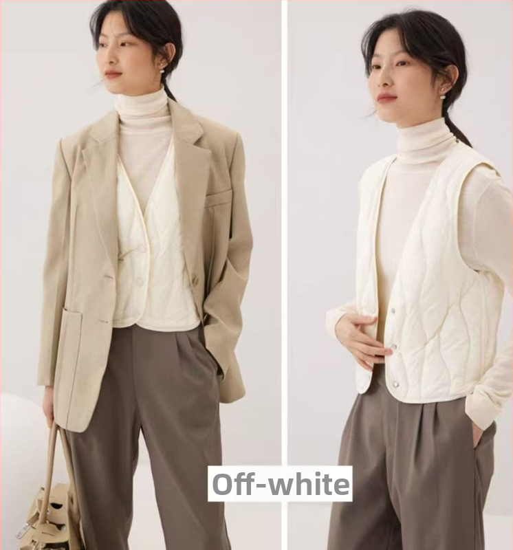 Ženski prsluk od najlona s vanjskim slojem, uski kroj, sadržaj down 86–90%, punjenje od bijelog pačjeg downa, prednja s tri gumba