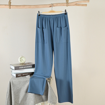 Vīriešu pidžamu bikses – 95-100% kokvilna, auduma blīvums 181-200 g/m2, brīvs griezums, ērti mājas lietošanai