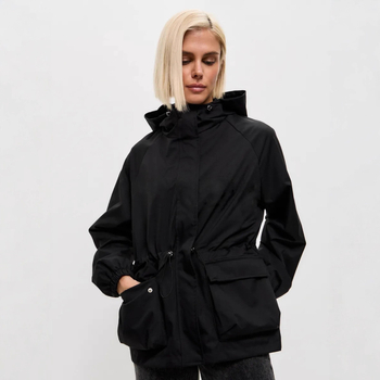 Női vízálló kapucnis kabát elülső cipzárral, laza szabás, poliészter-spandex anyag, egyszínű minta, kollázs panelek, közepes vastagság, Ősz 2025