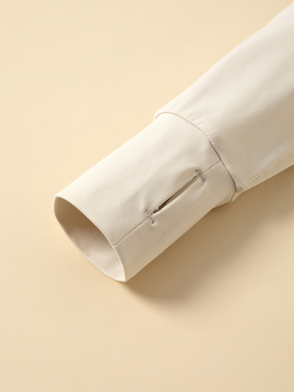 Moteriškas sportinis švarkas iš nailono ir spandekso, siauras siluetas, stovimas apykaklė su užtrauktuku, ilgomis rankovėmis, ilgis 50–65 cm