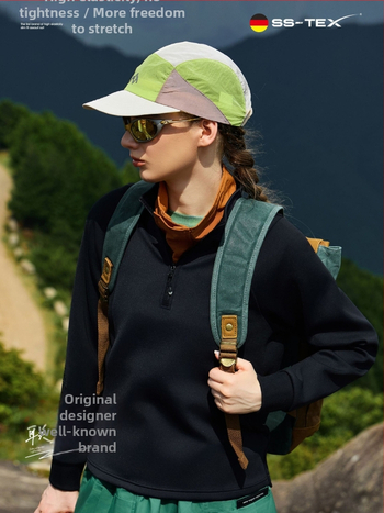 Νάιλον μπουφάν με κέντημα λογότυπου, κουκούλα, σταθερός γιακάς, μακριά μανίκια ραγκλαν, χαλαρή γραμμή