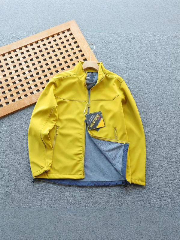 Vanjska soft-shell jakna s flekom, stojeći ovratnik, vjetrovita i vodoodbojna, prednji zip