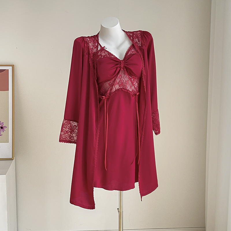 Kétszemélyes éjszakai szett jégselyemből: V-nyakú hosszú ujjú felső és rövid szoknya, tavasz-ősz viselet