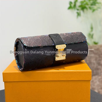 Цилиндрично оформена кутия за часовници и бижута от износоустойчива кожа, луксозен стил, голям капацитет; 100 броя; внос: Не; печат на лого: Не е възможен; персонализация: Не; пуск: Пролет 2025