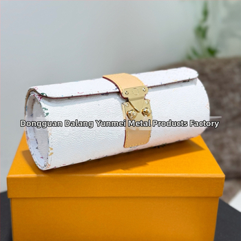 Цилиндрично оформена кутия за часовници и бижута от износоустойчива кожа, луксозен стил, голям капацитет; 100 броя; внос: Не; печат на лого: Не е възможен; персонализация: Не; пуск: Пролет 2025