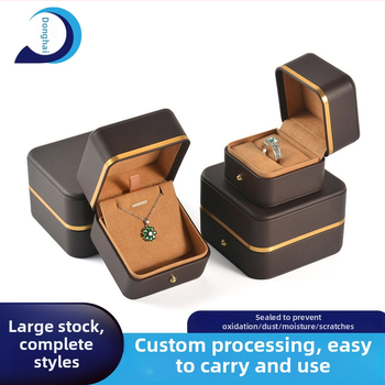 Κουτί για δαχτυλίδια και κολιέ – αποθήκευση κοσμημάτων με στρογγυλεμένες γωνίες, χρυσή άκρη, χρυσή αγκράφα, σύνθετο υλικό, κουτί συσκευασίας, DH