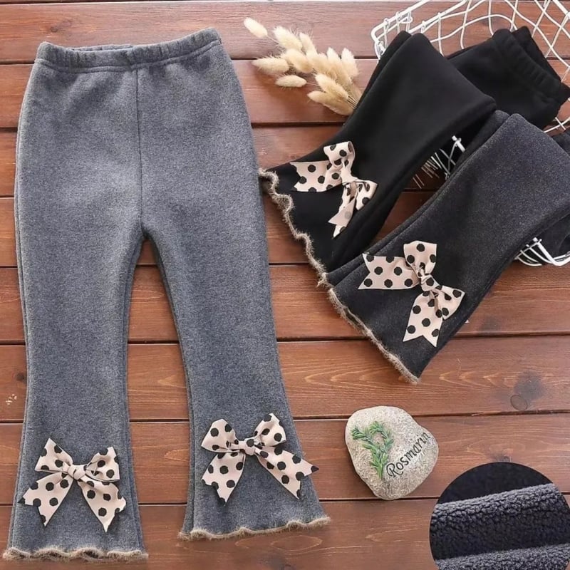 Детски момичешки панталони с подплата от полар, леко висок еластичен и разкроени крачоли, есен-зима, корейски стил. Спецификации: EVA тъкан; основна материя: зайчи пух 71–80%; възраст: 0–1 г.; сезон: зима.