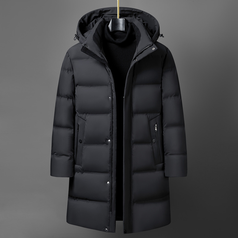 Férfi tollkabát, középhosszú, karcsúsított szabás; töltet: fehér kacsa toll; kasmírtartalom: 91–95%; bolyhoság: 600; hossz: 65–80 cm