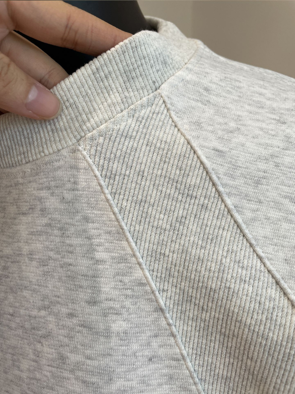 Ανδρικό φούτερ με στρογγυλό λαιμό, βαμβακο-πολυμερές μείγμα, παχύ ύφασμα φλίς, μακριά μανίκια, φθινοπωρινό 2025