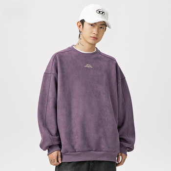 Férfi pulóver pamut bélésű, kerek nyakú, hosszú ujjú, laza szabású, text hímzés velúr részletekkel