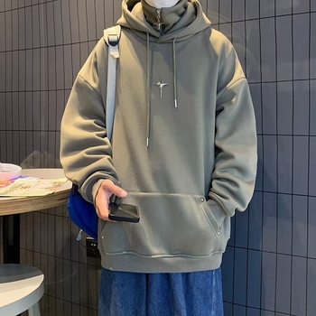 Hímzett kapucnis pulóver, oversized szabás, magas gallér, patch zsebek, poliészter