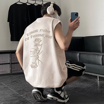 Férfi ujjatlan T-shirt-vest, japán retro stílus, laza szabás, kefézett Vinylon‑polyészter anyaga, nyár 2024