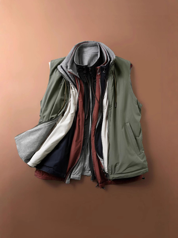 Férfi flízes béléses mellény, álló gallérral, cipzárral, több zsebbel, vastag anyaggal