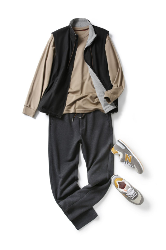 Férfi flízes béléses mellény, álló gallérral, cipzárral, több zsebbel, vastag anyaggal