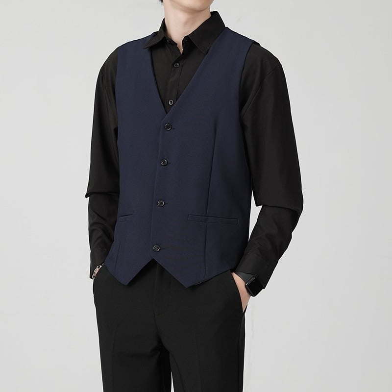 Brit stílusú férfi mellény tavasz–őszre, üzleti casual, karcsú szabás, öltöny gallér, egyrészes gombolás, poliészter