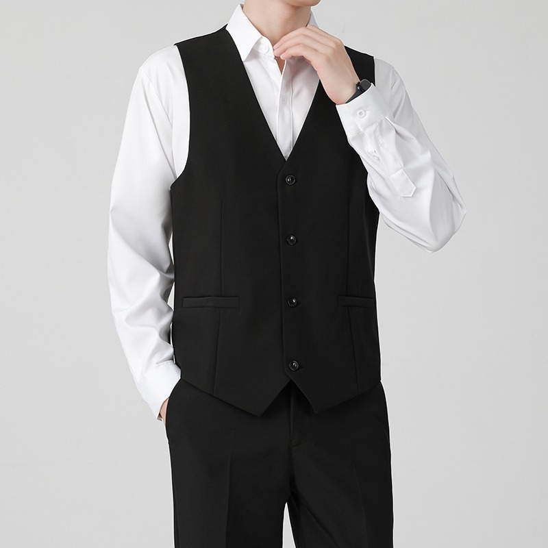 Brit stílusú férfi mellény tavasz–őszre, üzleti casual, karcsú szabás, öltöny gallér, egyrészes gombolás, poliészter