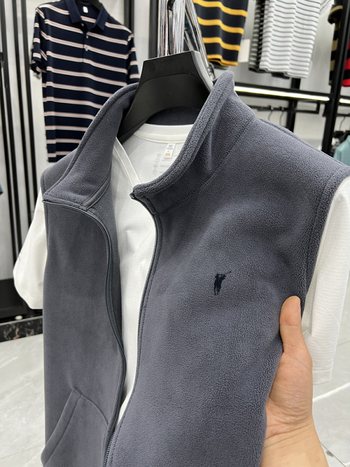 Férfi kapucnis fleecemellény cipzárral - álló gallér, egyszínű poliészter, vékony anyag