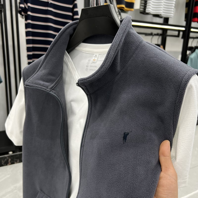 Férfi kapucnis fleecemellény cipzárral - álló gallér, egyszínű poliészter, vékony anyag